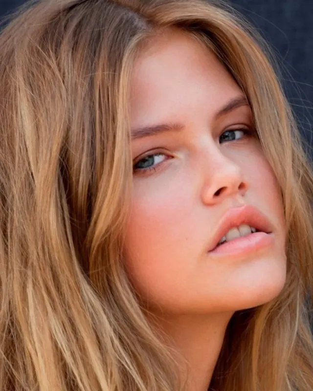 Iris, 23 ans, plan cul à Saint-Martin-Boulogne