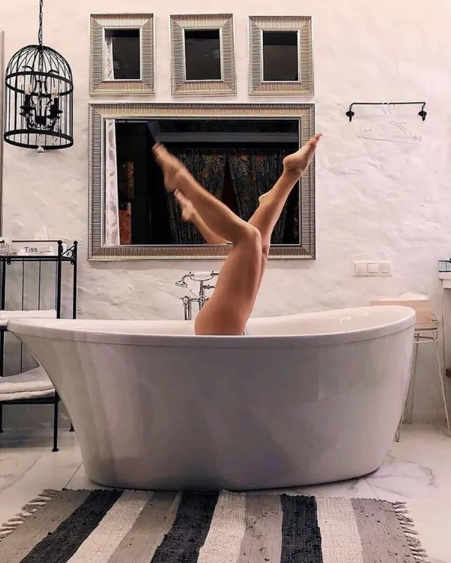 Lou, 19 ans, plan cul à Franois
