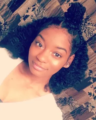 Oumou, 19 ans, plan cul à Bordeaux